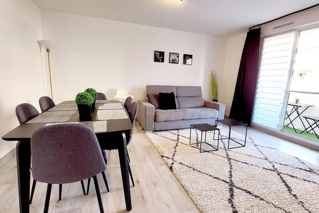 Cosy Home 2, 2 Chambres, 6 Personnes, 3 Min Gare, Parking Cergy Zewnętrze zdjęcie