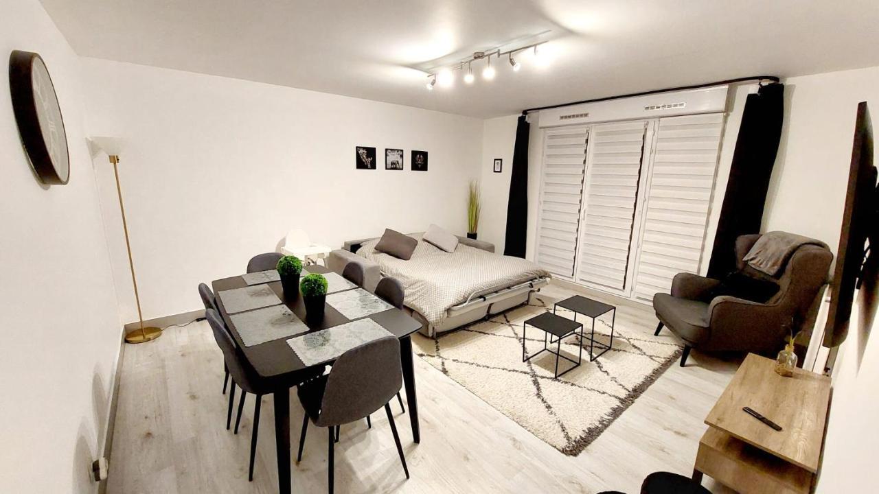 Cosy Home 2, 2 Chambres, 6 Personnes, 3 Min Gare, Parking Cergy Zewnętrze zdjęcie